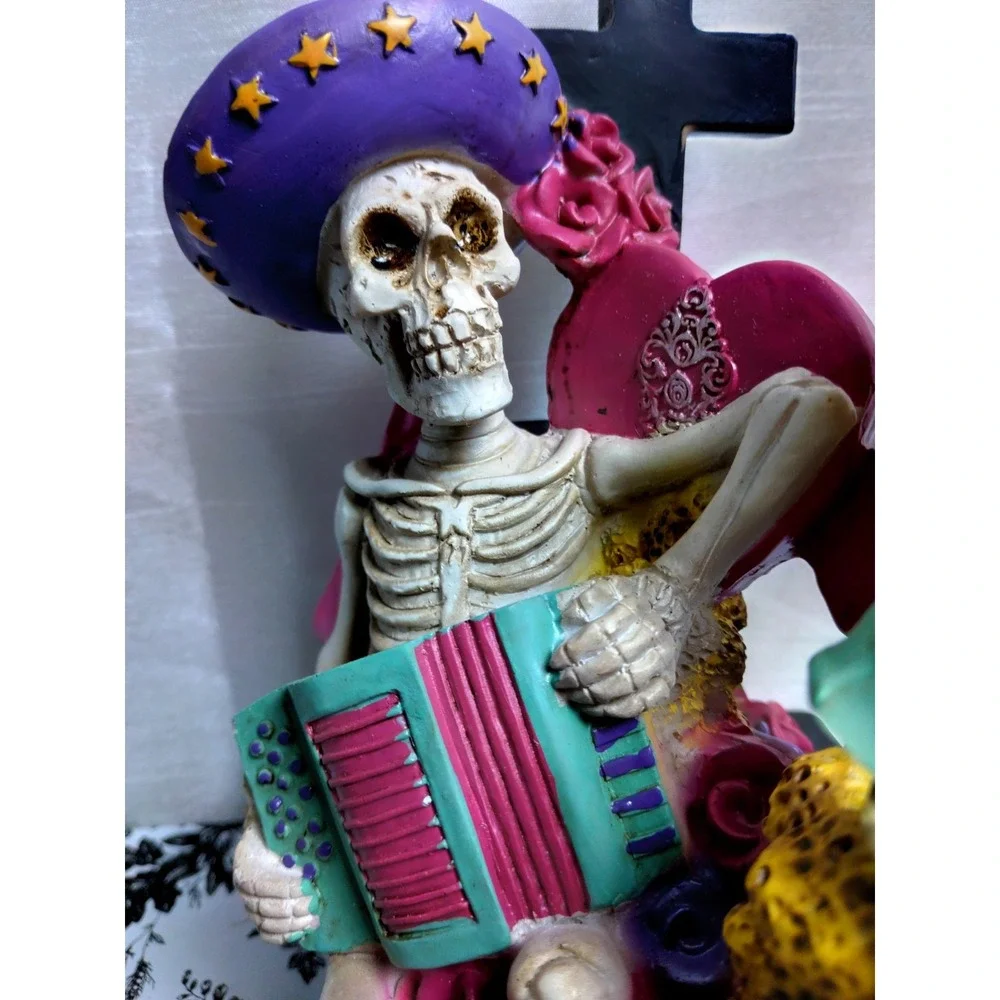 Halloween Decoration Figurines Day Of‎ The Day Skull 8.5